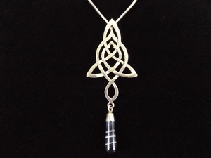 .925 Sterling Silver Celtic Knot Black Agate Dangle Pendant Necklace