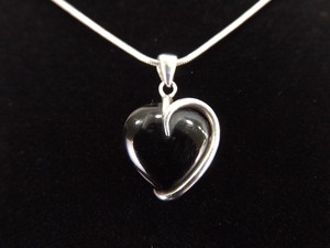 .925 Sterling Silver Black Onyx Heart Pendant Necklace