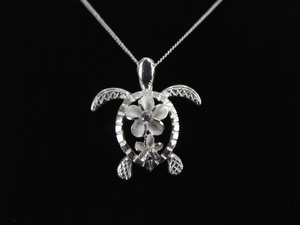 .925 Sterling Silver Crystal Flower Back Turtle Pendant Necklace