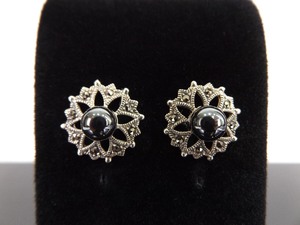 .925 Sterling Silver Art Nouveau Black Pearl Post Earrings