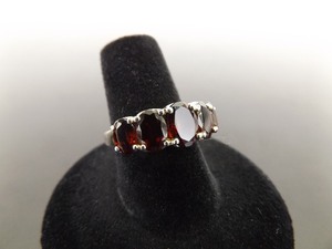 .925 Sterling Silver Oval Cut Garnet Ring Size 7