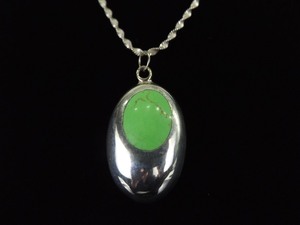 .925 Sterling Silver Inlayed Green Turquoise Howlite Pendant Necklace