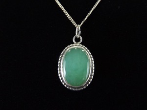 .925 Sterling Silver Jade Cabochon Pendant Necklace