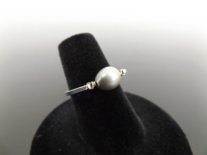 .925 Sterling Silver Grey Pearl Horseshoe Ring Size 5.5