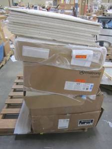lot 46 image: WHOLESALE MIXED PALLET OF RETURNS - CEILING TILE
