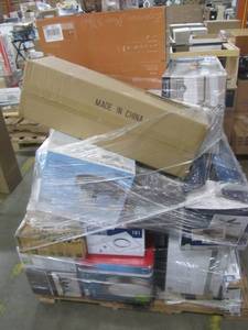 lot 23 image: WHOLESALE MIXED PALLET OF RETURNS - LIGHTING AND CEILING FANS
