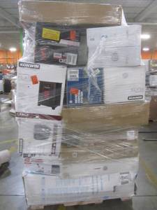 lot 35 image: WHOLESALE MIXED PALLET OF RETURNS - HOUSEWARES AND GARAGE ITEMS