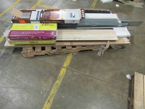 lot 225 image: MIXED PALLET OF FLOORING