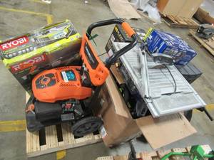 lot 32 image: WHOLESALE MIXED PALLET - MISCELLANEOUS OUTDOOR POWER AND POWER TOOLS