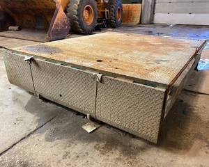 lot 101 image: McGuire Loading Dock Leveler