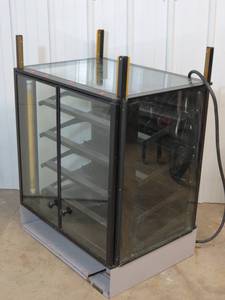 lot 2 image: Lighted Glass Donut Display Case