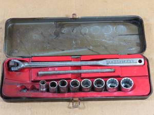lot 15 image: Vintage Craftsman -V- 12 Drive Socket Set