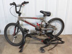 lot 21 image: Haro TR2.1 BMX Bike, TR2.3 Frame