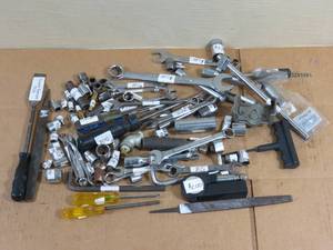 lot 52 image: Misc Hand Tools