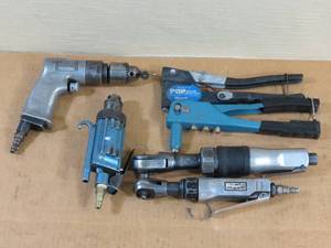 lot 61 image: Air and Hand Tools