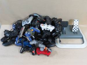lot 72 image: BROKEN Video Game Controllers