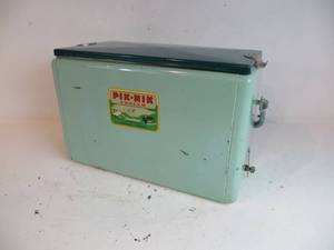 VINTAGE Pik-Nik Cooler