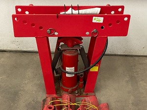 lot 26 image: 16-Ton Hydraulic Tubing Bender Set