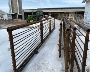 lot 3 image: 24 Free Standing Fence Panels (Qty 3)