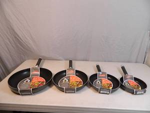 New 4 Piece Frying Pan Set