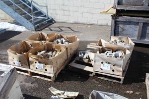 Lot of (2 Pallet) Boulder Creek Flats and Corners