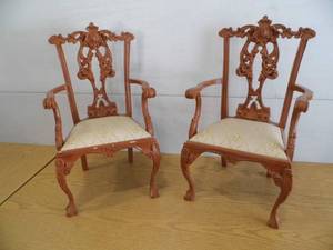 Childrens or Doll Chairs