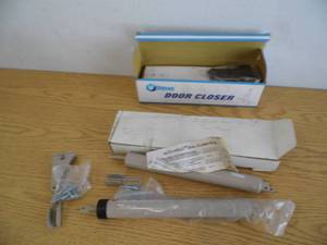 Lot of 2 Door Closers