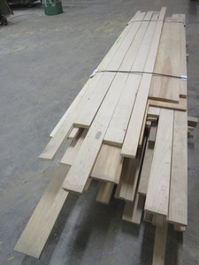 lot 116 image: BIG LOT OF LUMBER - MAPLE AND SOME BIRCH