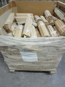 lot 143 image: WINDOW BARN SASH PARTS