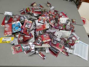 lot 180 image: Lot of New Plumbing Fixtures