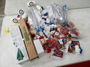 lot 135 image: Lot of New Valves