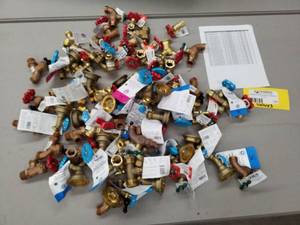 lot 137 image: Lot of New Valves