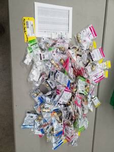lot 139 image: Lot of New PlasticMetal Fittings