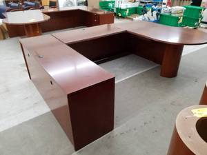 lot 238 image: U-Shaped Executive Wood Office Desk 3-Locking Drawer with Round Pedestal End Desk