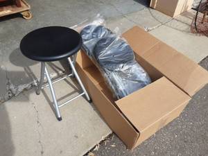 lot 23 image: 3-New Small Folding Stools