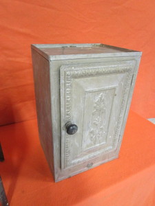 lot 41 image: Wall Cabinet & Bench