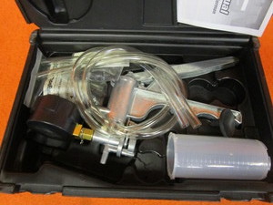 lot 47 image: (New) Automotive Vacuum Tool