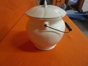 lot 96 image: Vintage Porcelain Chamber Pot
