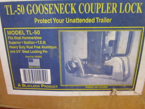 lot 10 image: (New) Trailer Locks