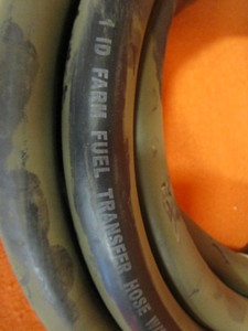 lot 15 image: (New) 1 Fuel Hose & Swivels