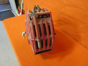 lot 32 image: Air Hose Reel