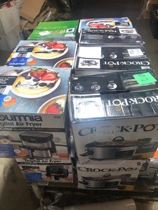 Pallet with assorted housewares open boxes customer returns good fleamarket opportunity condition varies from good to in like new condition