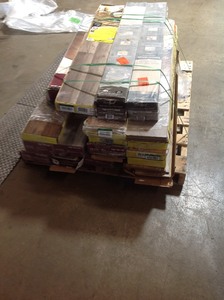 lot 33 image: Pallet of Assorted Laminate and Wood Flooring