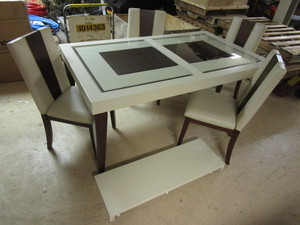 lot 420 image: DINING ROOM TABLE, WITH EXTENSION LEAF, AND FOUR CHAIRS