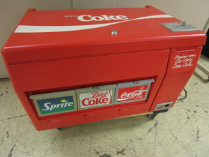 lot 427 image: COCA-COLA VENDING MACHINE