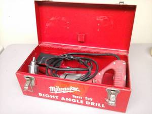lot 119 image: Milwaukee Heavy Duty 12in. Right Angle Drill, Metal Case