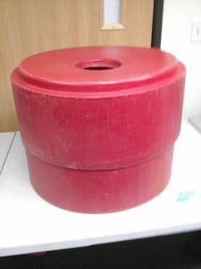 lot 139 image: Plastic Keg Cooler with Lid