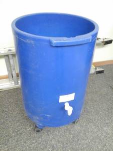 lot 146 image: Rolling Drink Cooler