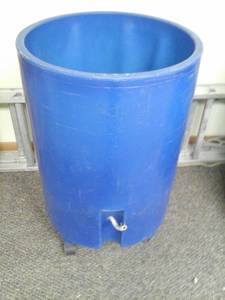 lot 147 image: Rolling Drink Cooler