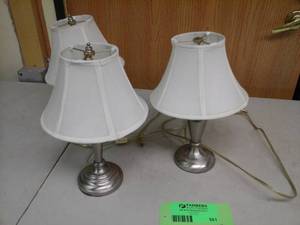 lot 501 image: Lot of (3) Table Lamps